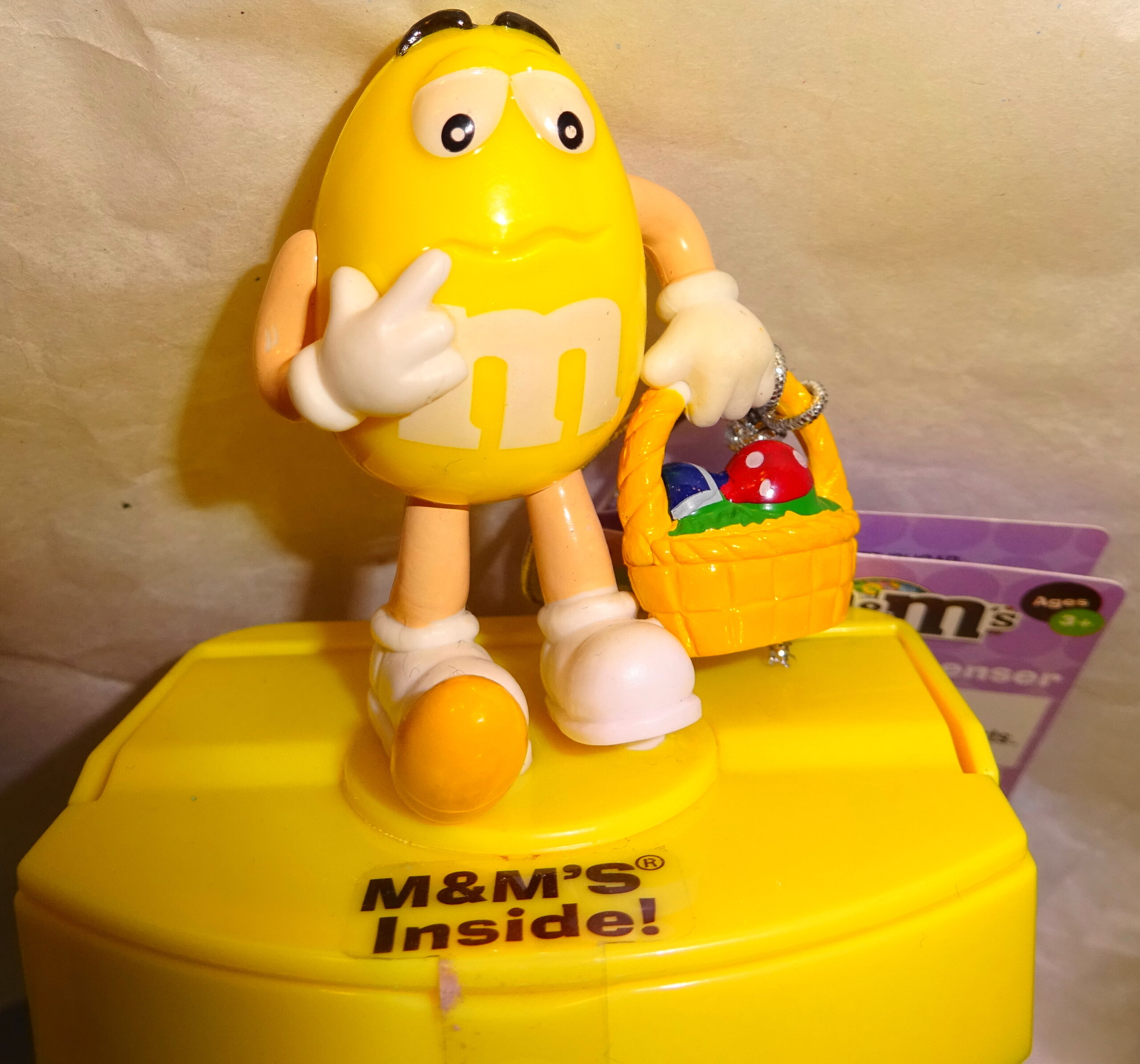 M&M'S Yellow Easter Yum! Candy Dispenser 2011 New With Tag