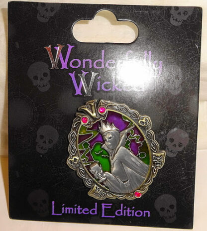 Disney Wonderfully Wicked Pin Evil Queen Snow White Villain LE New On Card Front