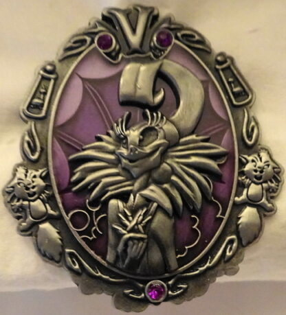 Disney Wonderfully Wicked Yzma Emperor's New Groove Villain LE Pin New Front