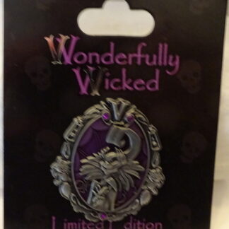 Disney Wonderfully Wicked Yzma Emperor's New Groove Villain LE Pin New On Card Front