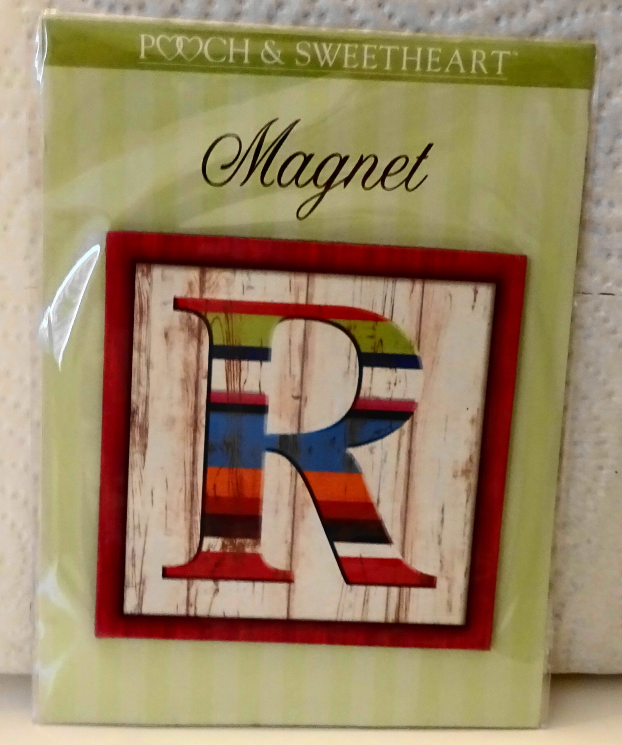 Pooch & Sweetheart R Initial Flat Magnet Front