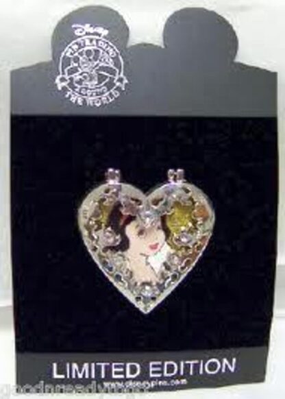 DISNEY SNOW WHITE JEWELED HINGED LE 300 PIN New On Card Front